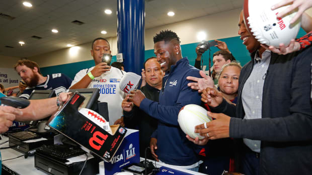 antonio-brown-steelers-visa.jpg